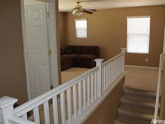 4th image of 4364 Aubergine Way