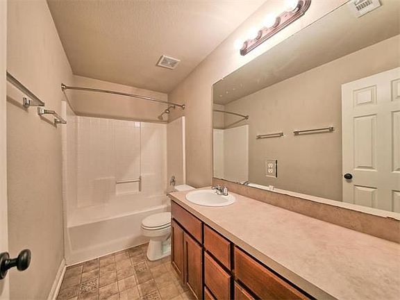 2nd image of 21506 Patton Ave