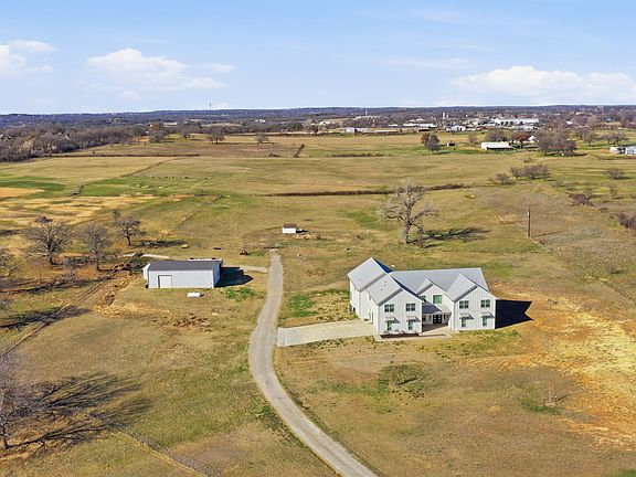 2nd image of 4600 Old Brock Rd