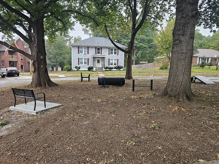 5 Park Ln #1 — Photo 9
