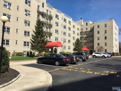 2195 N Central Rd APT 5A, Fort Lee, NJ, 07024