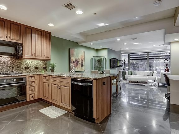 5th image of 7141 E Rancho Vista Dr Unit 1013