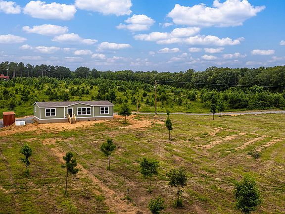 5th image of 49 Hall Dr