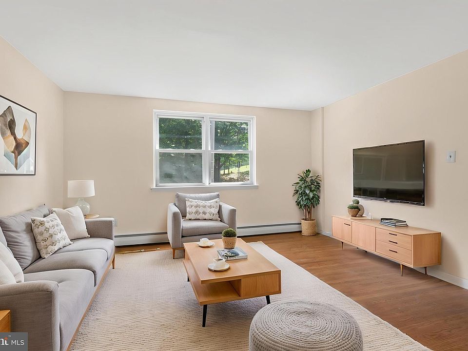 1st image of 5990 Henry Ave APT 2