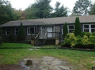 119 Catlin Rd, Averill Park, NY 12018