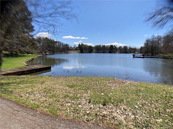 5th image of 23-29 West Dr