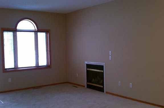 5th image of 1113 Crystal Ct #1113