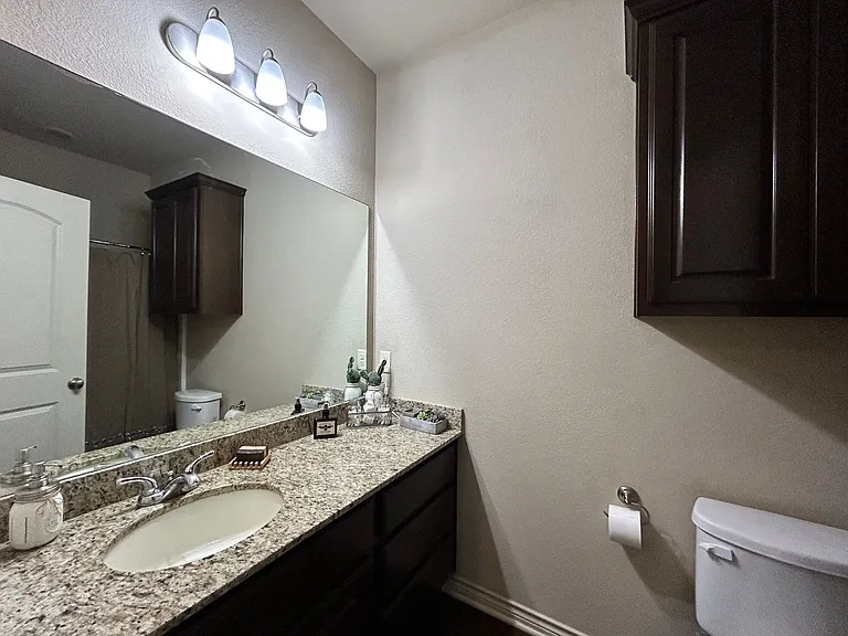98 Forest Dr — Photo 8