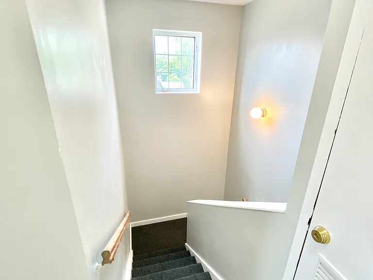 495 Valley St #24 — Photo 8