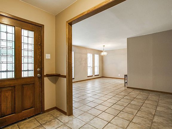 2nd image of 4247 Tall Elm Woods