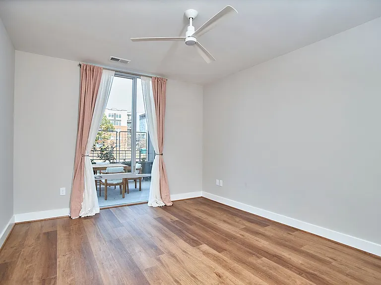 214 Hunt St #306 — Photo 18