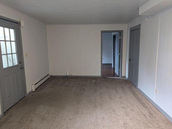 5th image of 508 Baldwin St APT 5
