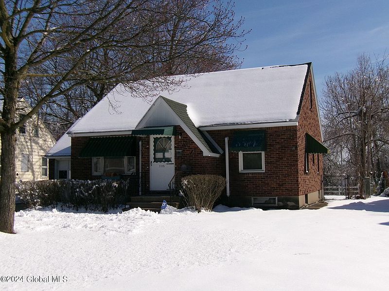 5th image of 1113/1115 Austin Place