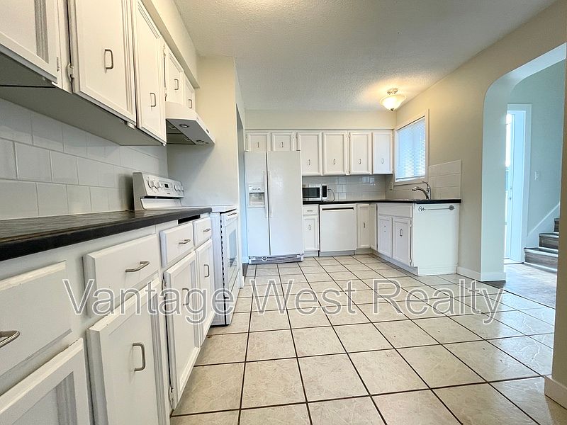 1st image of 2640 Ethel St Unit A