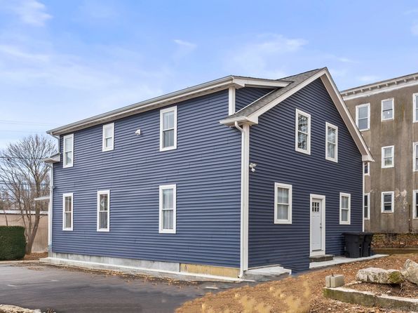 23 Moore Ave, New London, CT 06320