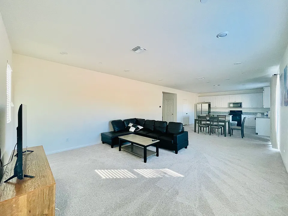 19931 Sunkissed Ridge Dr #1