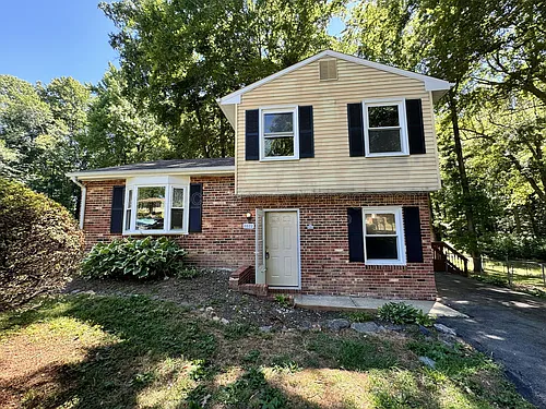 6022 Battlefield Green Dr Photo 1