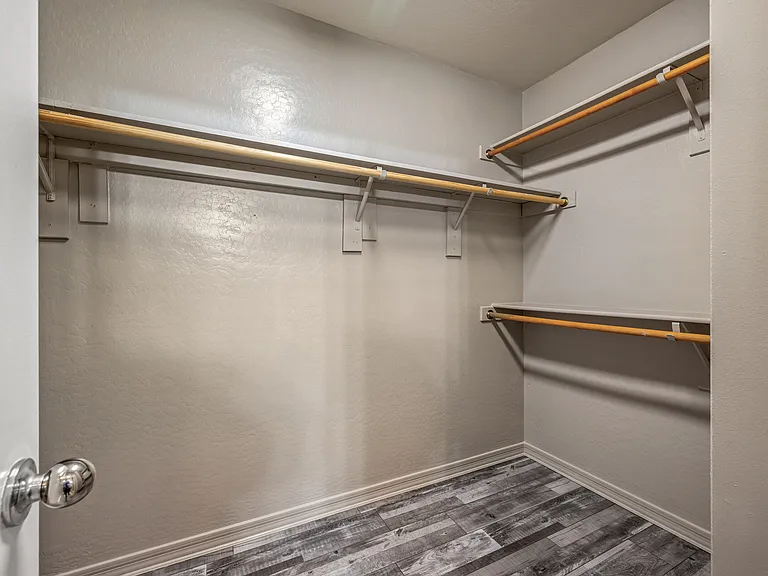 12025 W Polk St — Photo 41