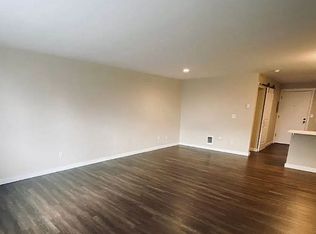 630 SW 149th St APT 200, Burien, WA 98166