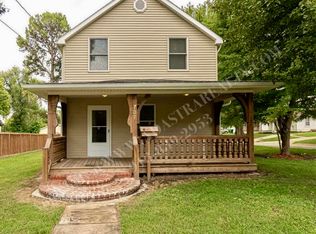 737 Pacific Ave, Osawatomie, KS 66064