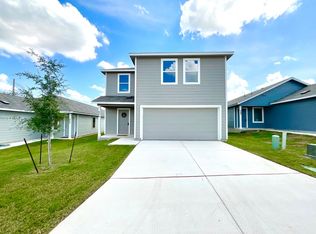 576 Paul Cyn, San Antonio, TX 78253
