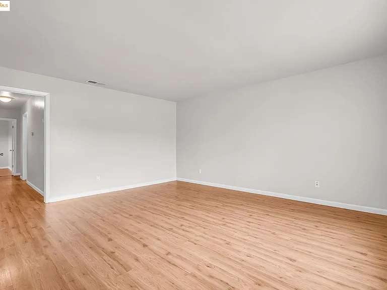 1209 Tulip Dr #1209 — Photo 32