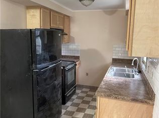 43 Tyler St UNIT 2, Pawtucket, RI 02860