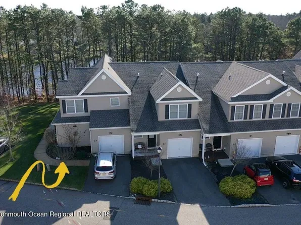 25 Wiley Way, Toms River, NJ 08757