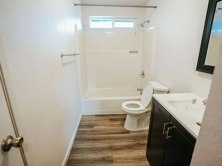 2613 Spring St — Photo 16