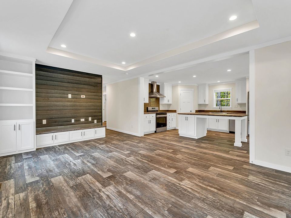 1st image of 118 Champion Hill Road