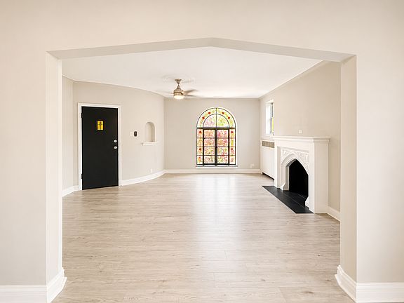 5th image of 6226 Nottingham Ave #1
