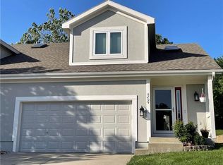 8209 NW Bradford Ct, Kansas City, MO 64151
