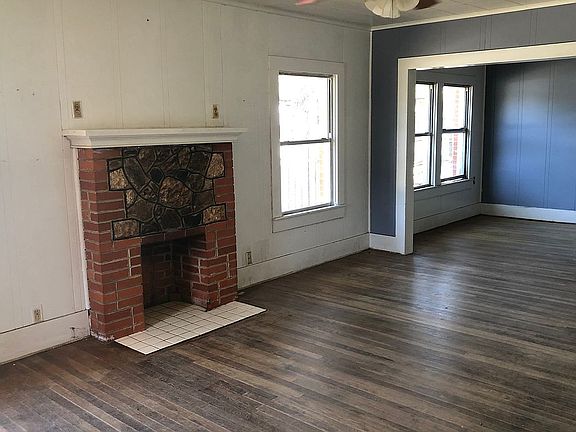 5th image of 1206 Vine St