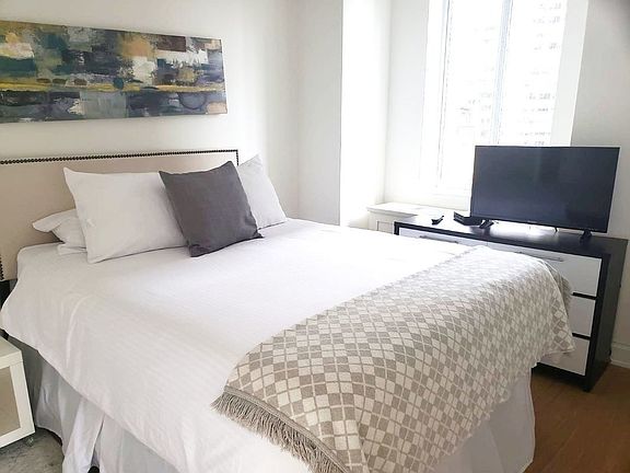 3rd image of 420 E 54th St APT 1911