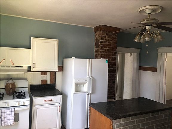 5th image of 1704 N Water St