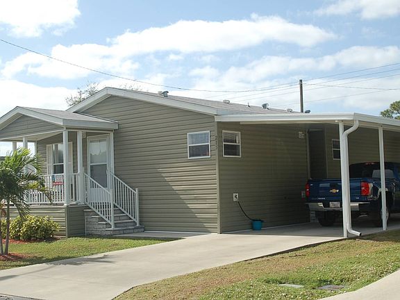 2nd image of 215 Sonnet Ln