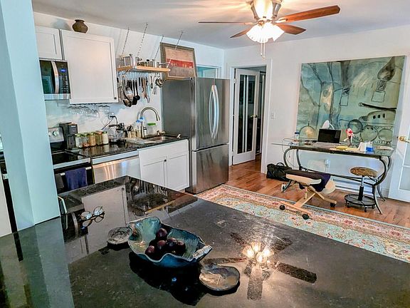 3rd image of 1760 Montague Rd