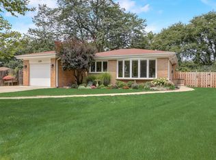 2538 William Ave, Glenview, IL 60025