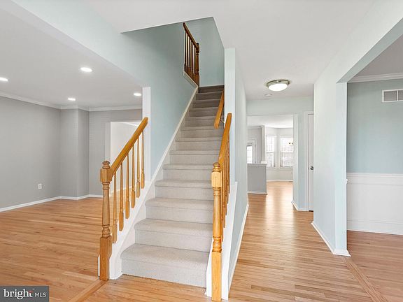 4th image of 5013 Swan Dr