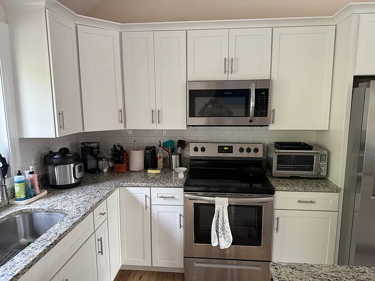 717 Northampton St — Photo 5