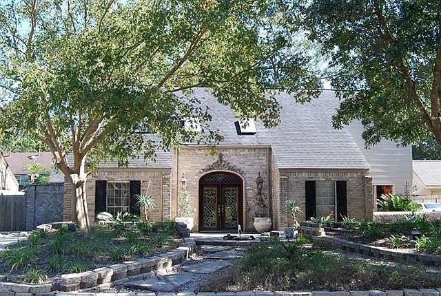1st image of 3606 Woodbridge Dr