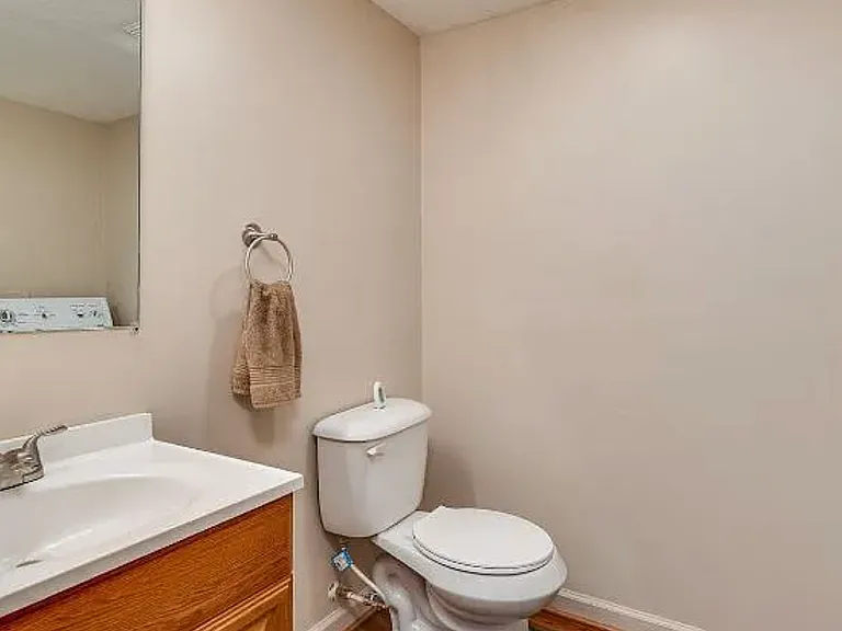 91 Stadium Cir — Photo 5
