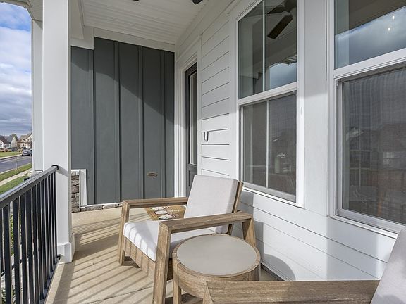 5th image of 5024 Evangeline Pl
