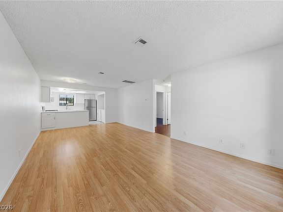 5th image of 5159 Caliente St Unit 163