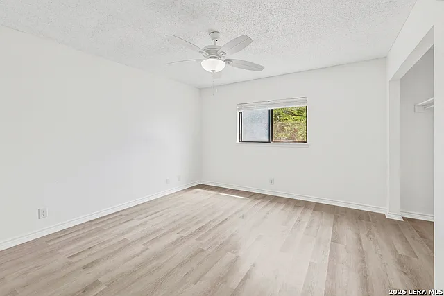 402 Tedder St — Photo 3
