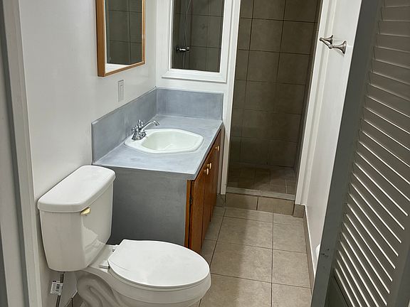 5th image of 3664 W 54th St