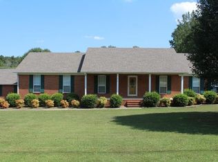 676 Spring Valley Rd, McMinnville, TN 37110