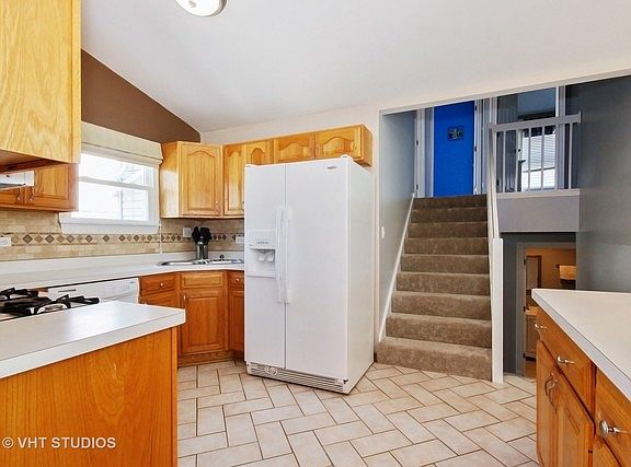 4th image of 9310 Hunter Ct