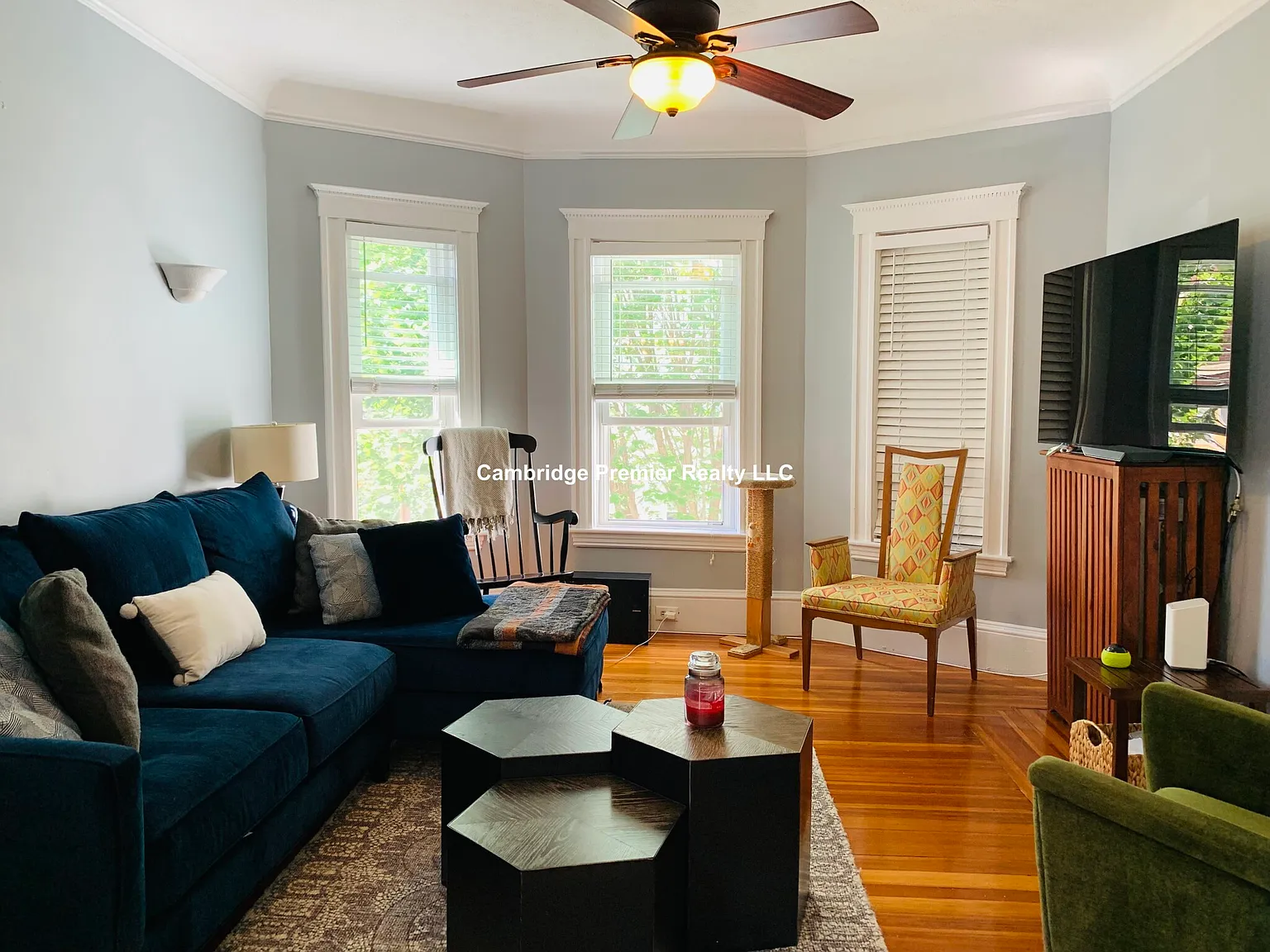 2 bed, 1200 sqft, $3,200 — Photo 1