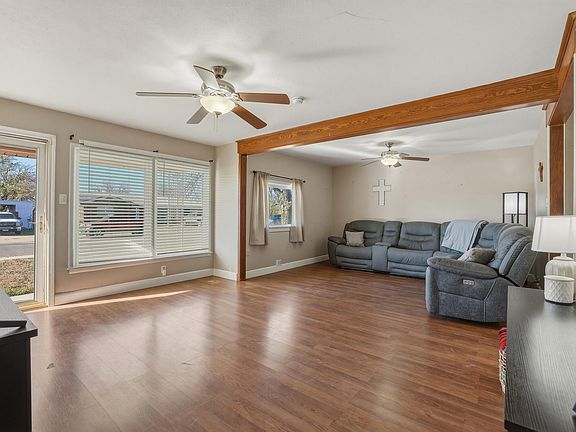2nd image of 2201 43rd St